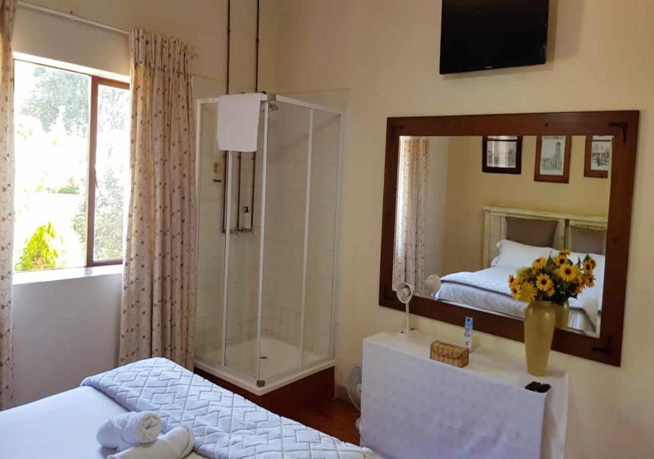 Blue Mango Lodge Kempton Park Exterior photo